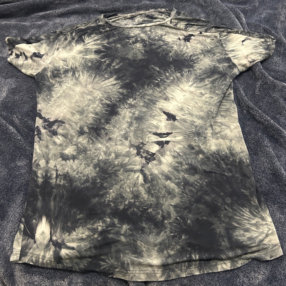 Vitality (formerly Balance) navy and grey tye die stretch t shirt